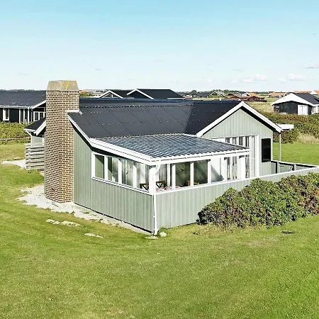 Hébergement de vacances Three-bedroom Holiday In 57 Løkken