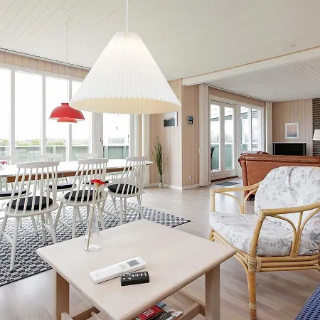 Hébergement de vacances Three-bedroom Holiday In 57 Løkken