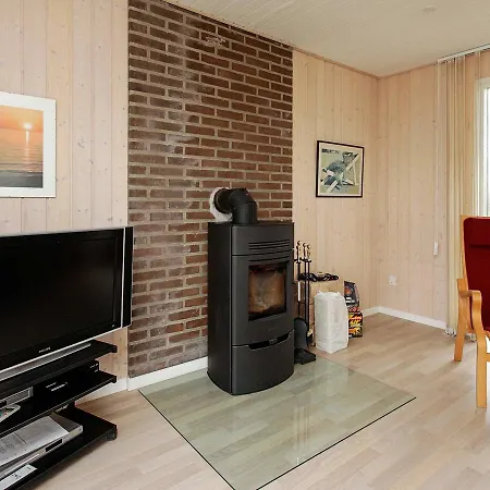 Three-bedroom Holiday In 57 Hébergement de vacances *